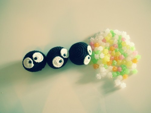 soot sprite dust bunny amigurumei crochet ghibli spirited away